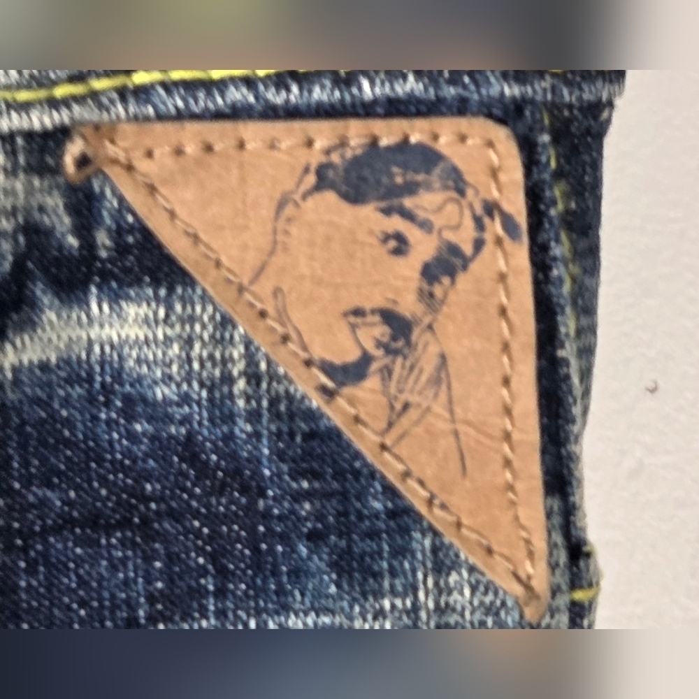 VINTAGE Y2K MAKAVELI TUPAC EMBROIDERED FLARE JEANS. - Picture 6 of 9
